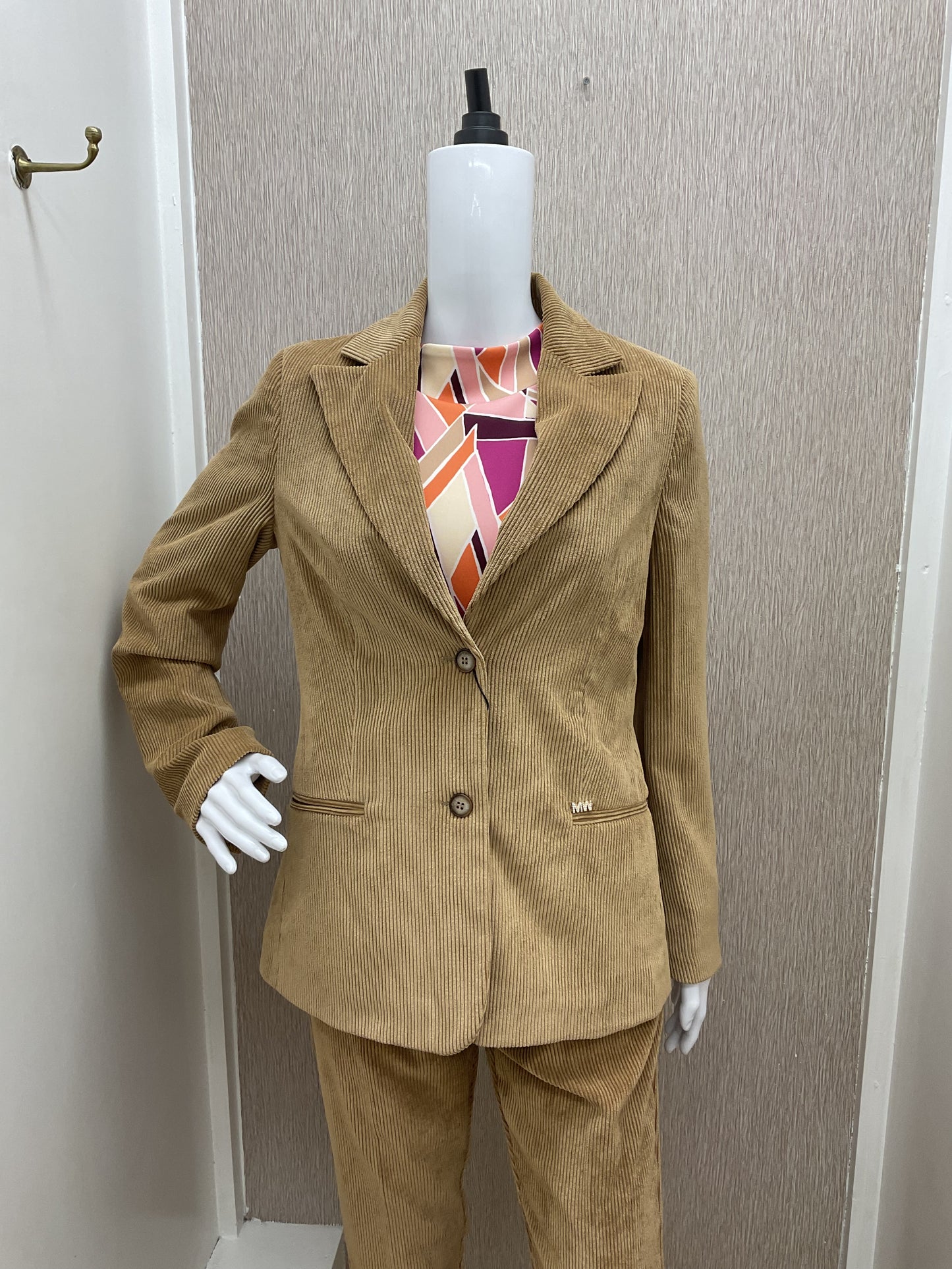 Markup Cord Suit
