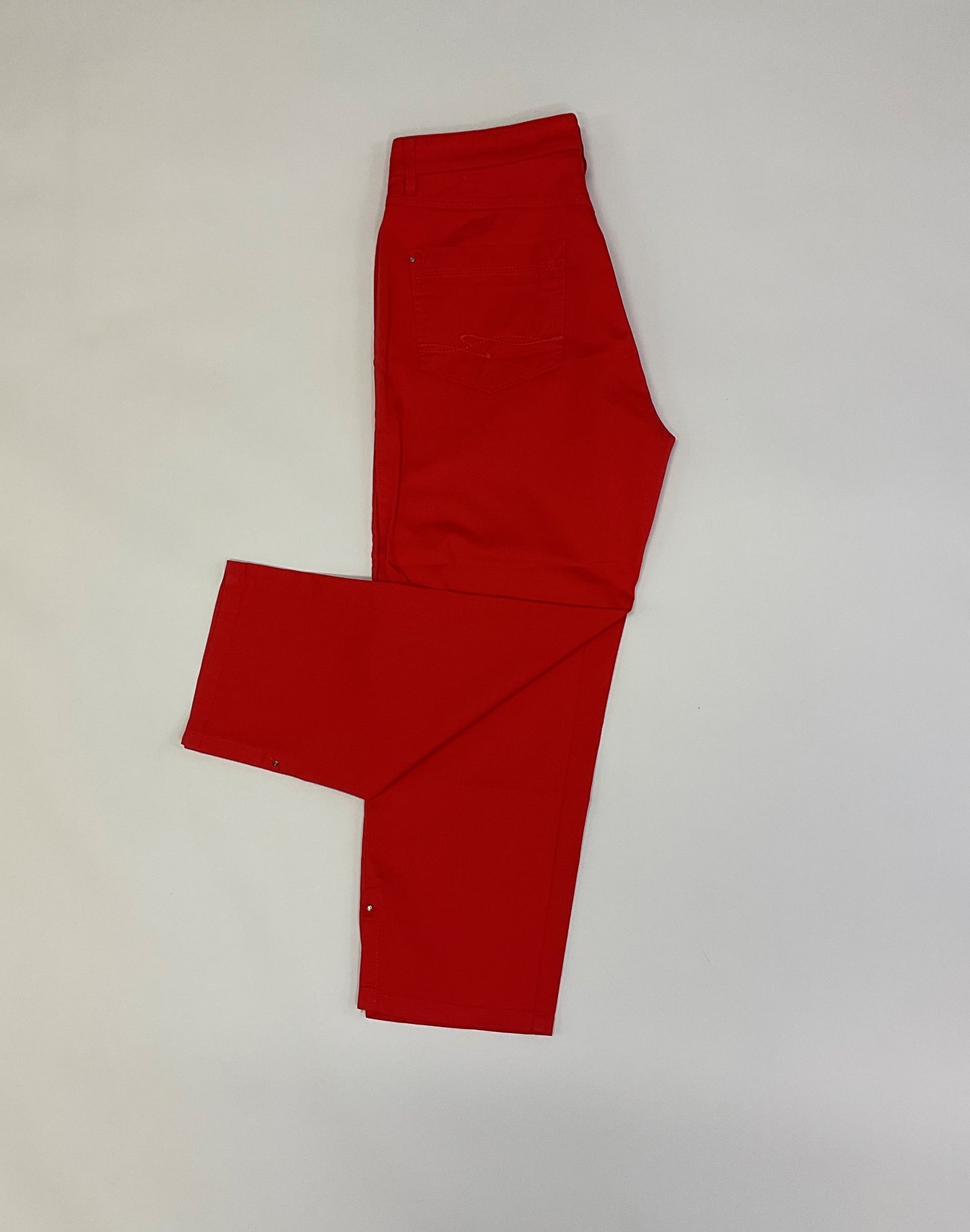 Zerres Red Cropped Pants