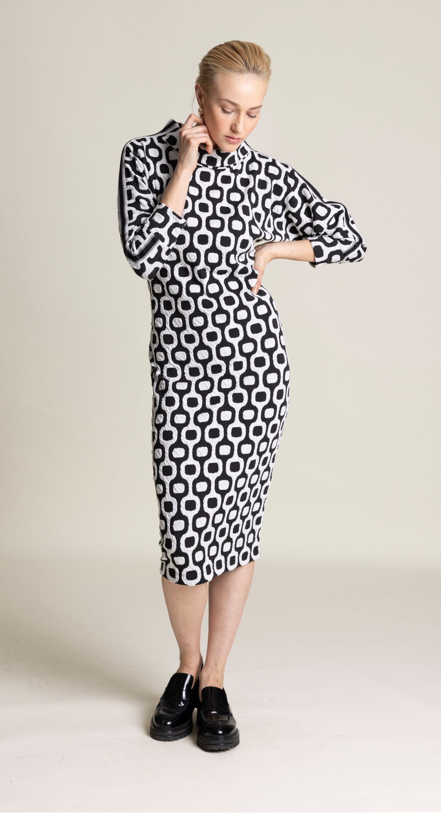 SANI BLU Black and White Stretch Dress