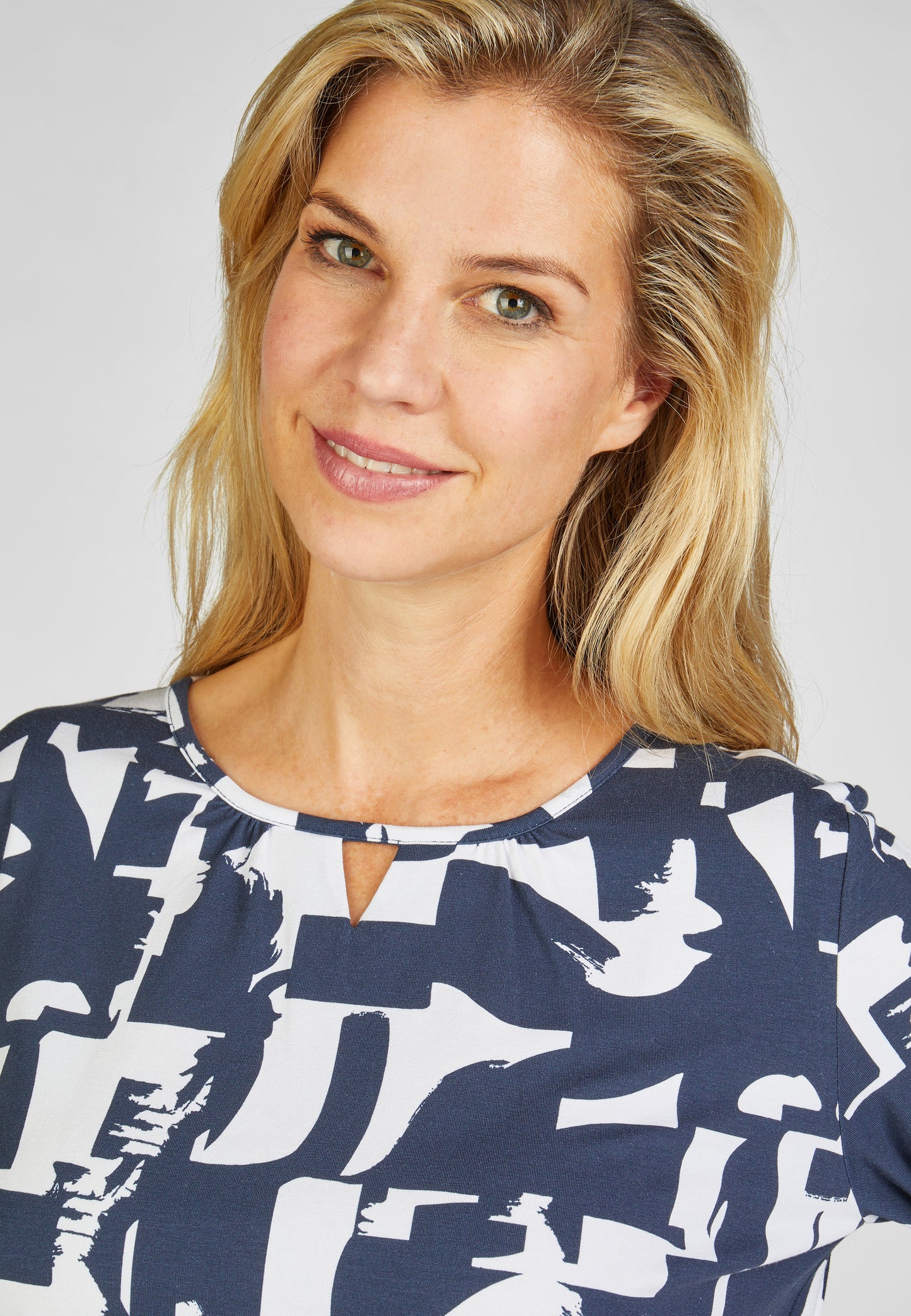 RABE Navy and White Graphic Print Blouse