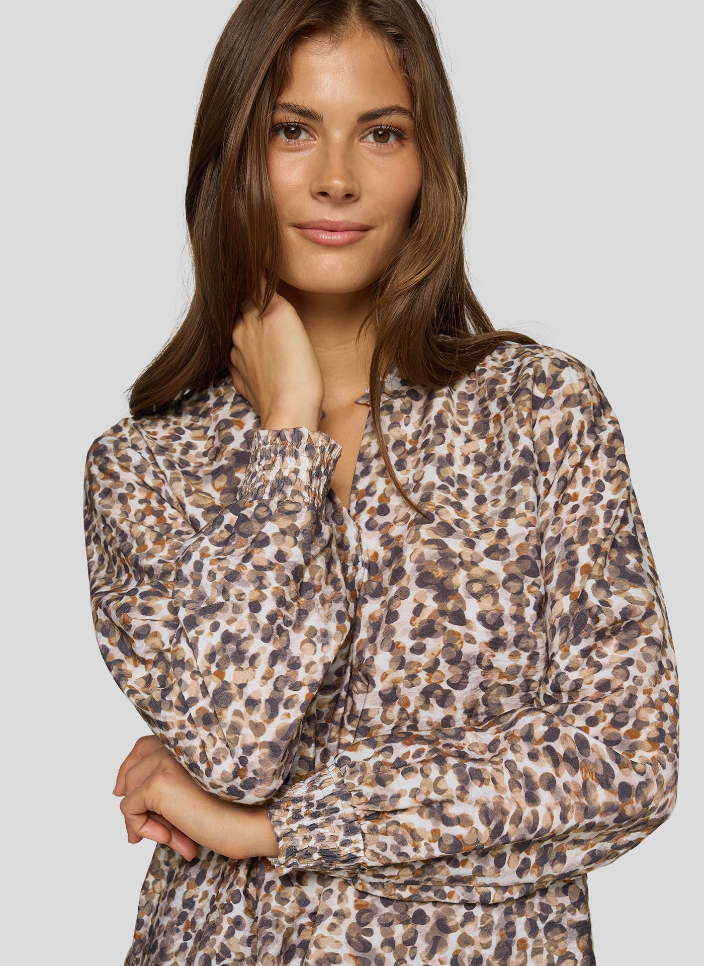 RABE Grey and Taupe Beige Circle V-Neck Blouse